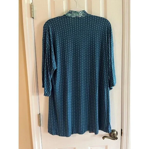 Soma Robe - Picture 3 of 3